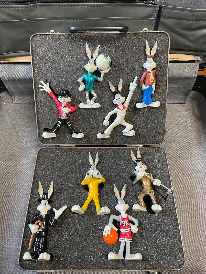 全球限量 OK便利店 2000年 賓尼兔 千禧超級巨星 Bugs Bunny 連鐵盒(極罕有)
