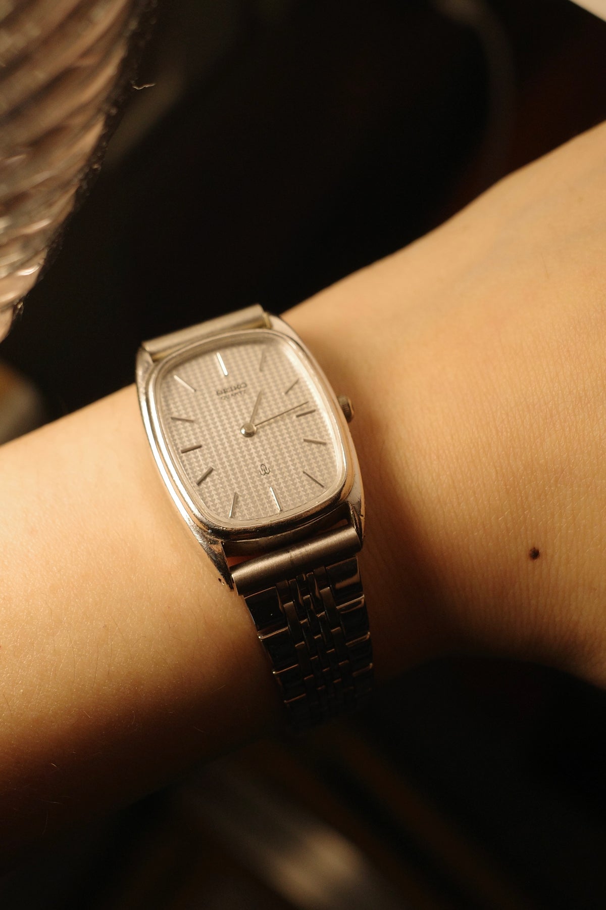 【PDP】1988 Seiko silver tone patterned ellipse shape quartz watch 4720-5100