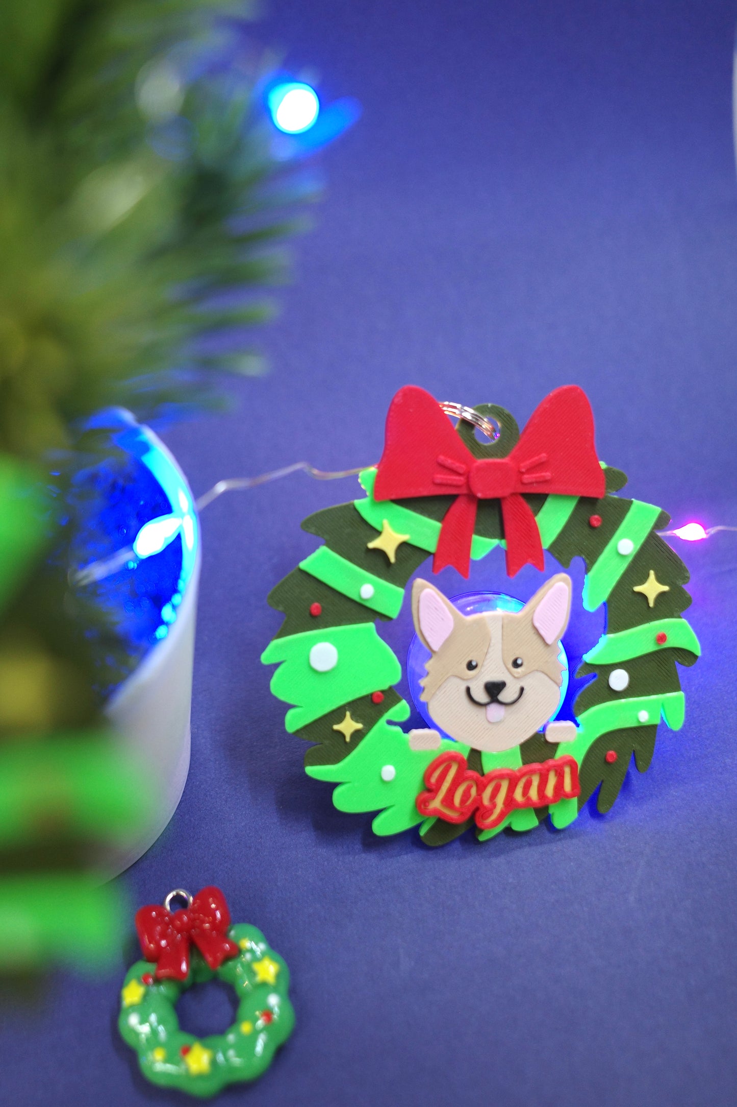 Name tag- Pet Face Christmas wreath ๐