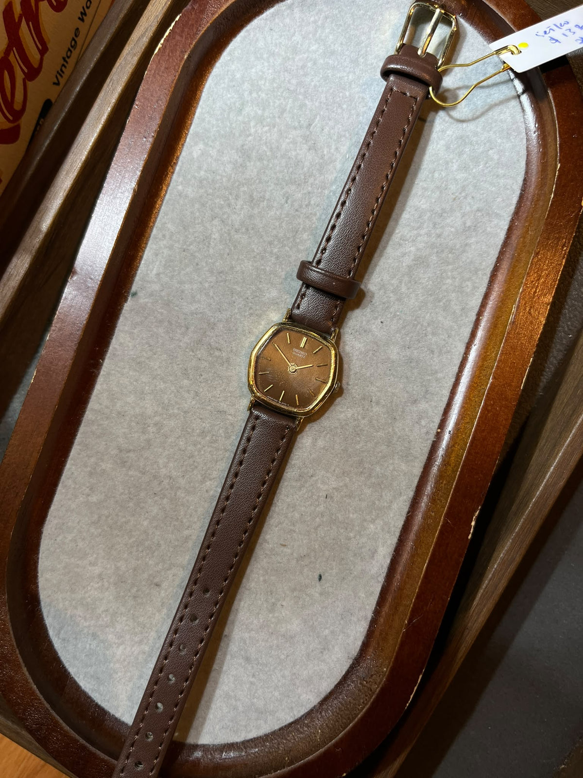 SEIKO BROWN DIAL LADIES SIZE QUARTZ WATCH