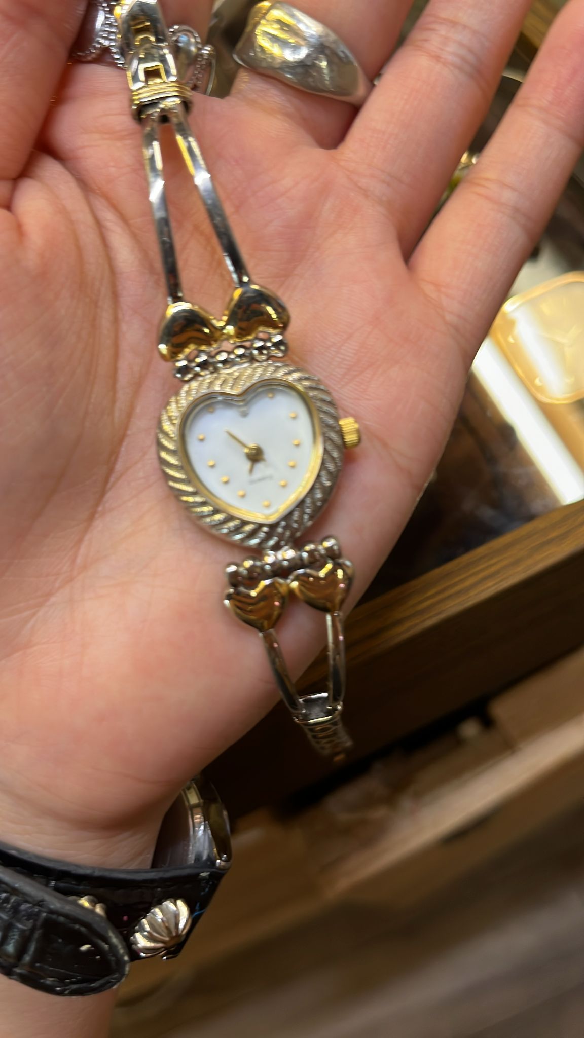 Heart shape bangel watch