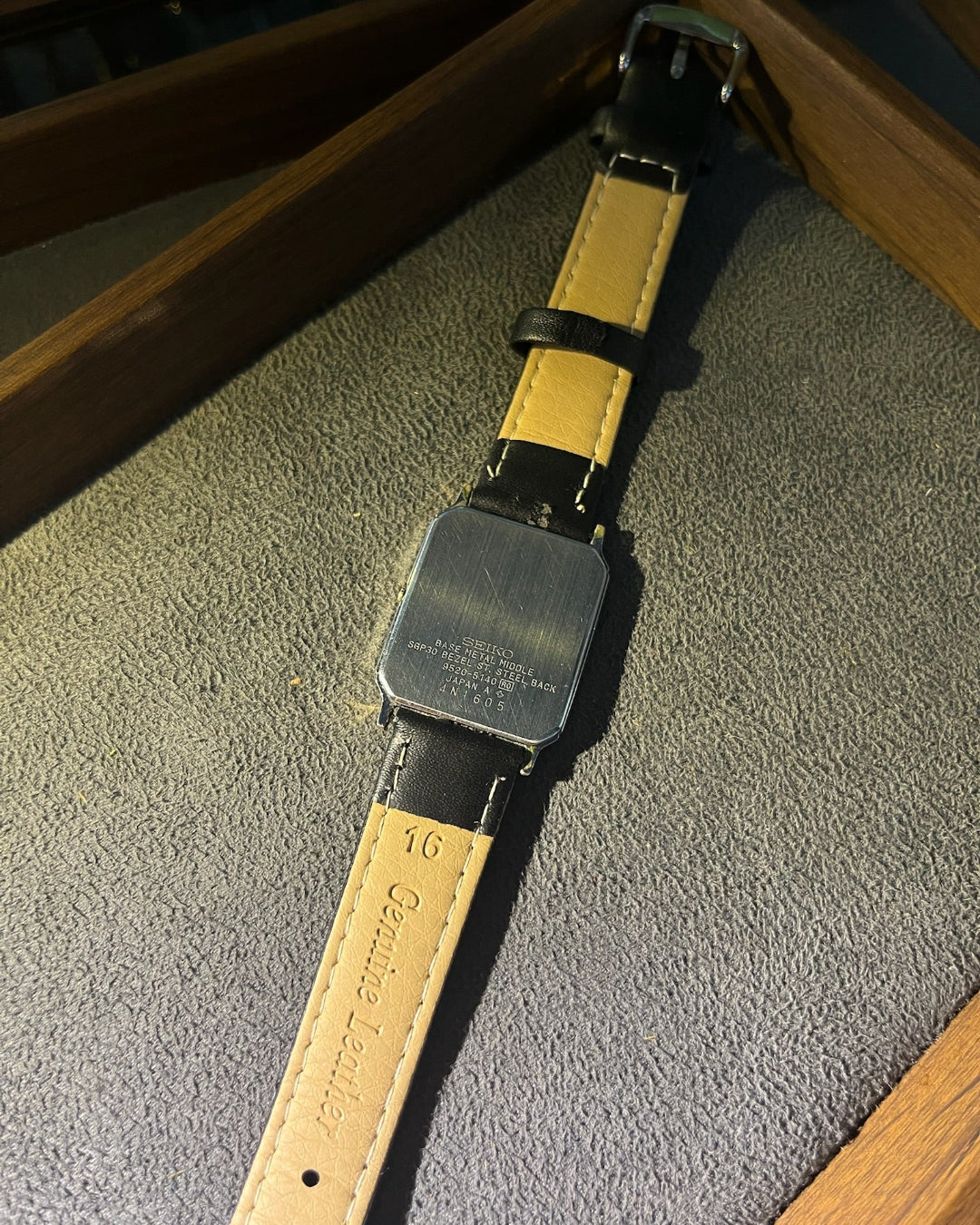 1984 Seiko dolce grey blue mix dial quartz watch