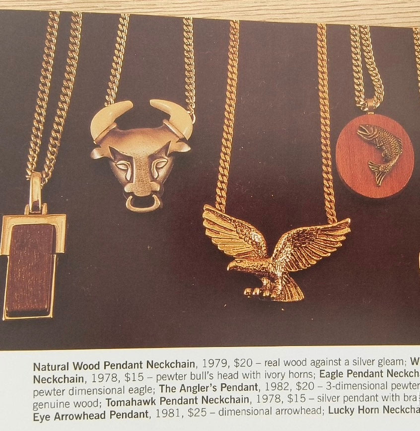 AVON 1982's Eagle Pendant necklace