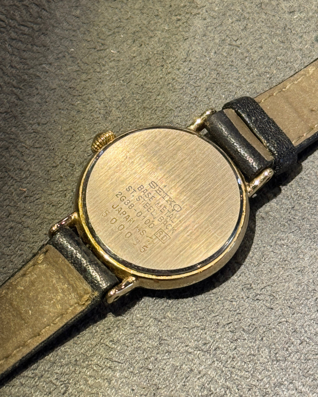 1985 Seiko Small second black gold dial quartz watch 2g38-0100