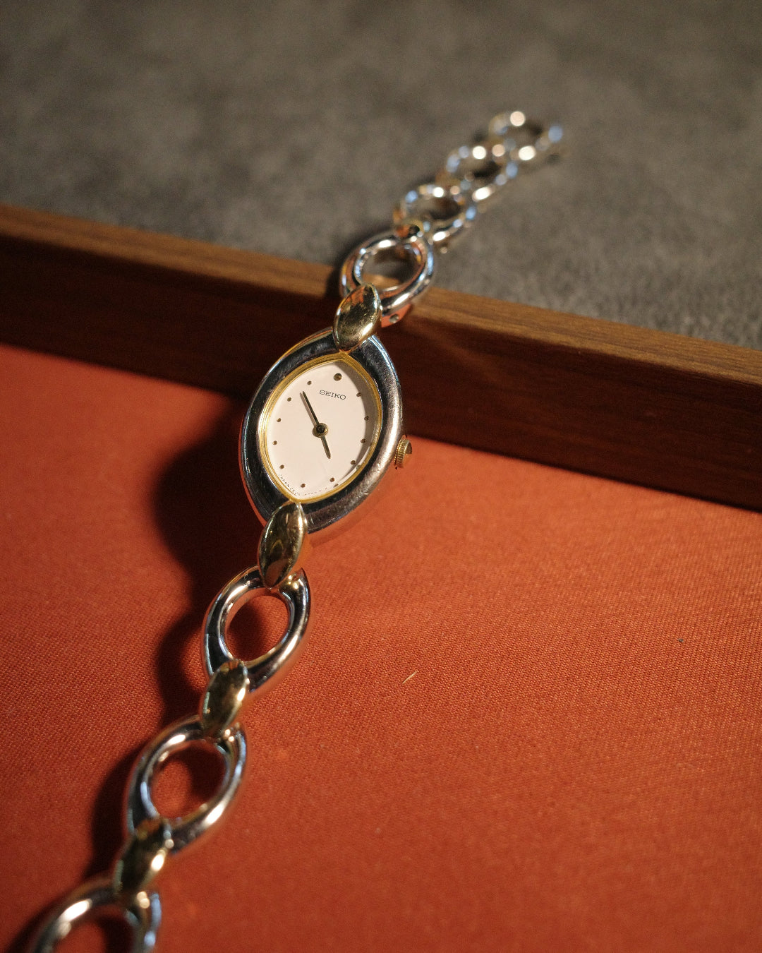Seiko Pearl Shaped Sliver Tone Watch