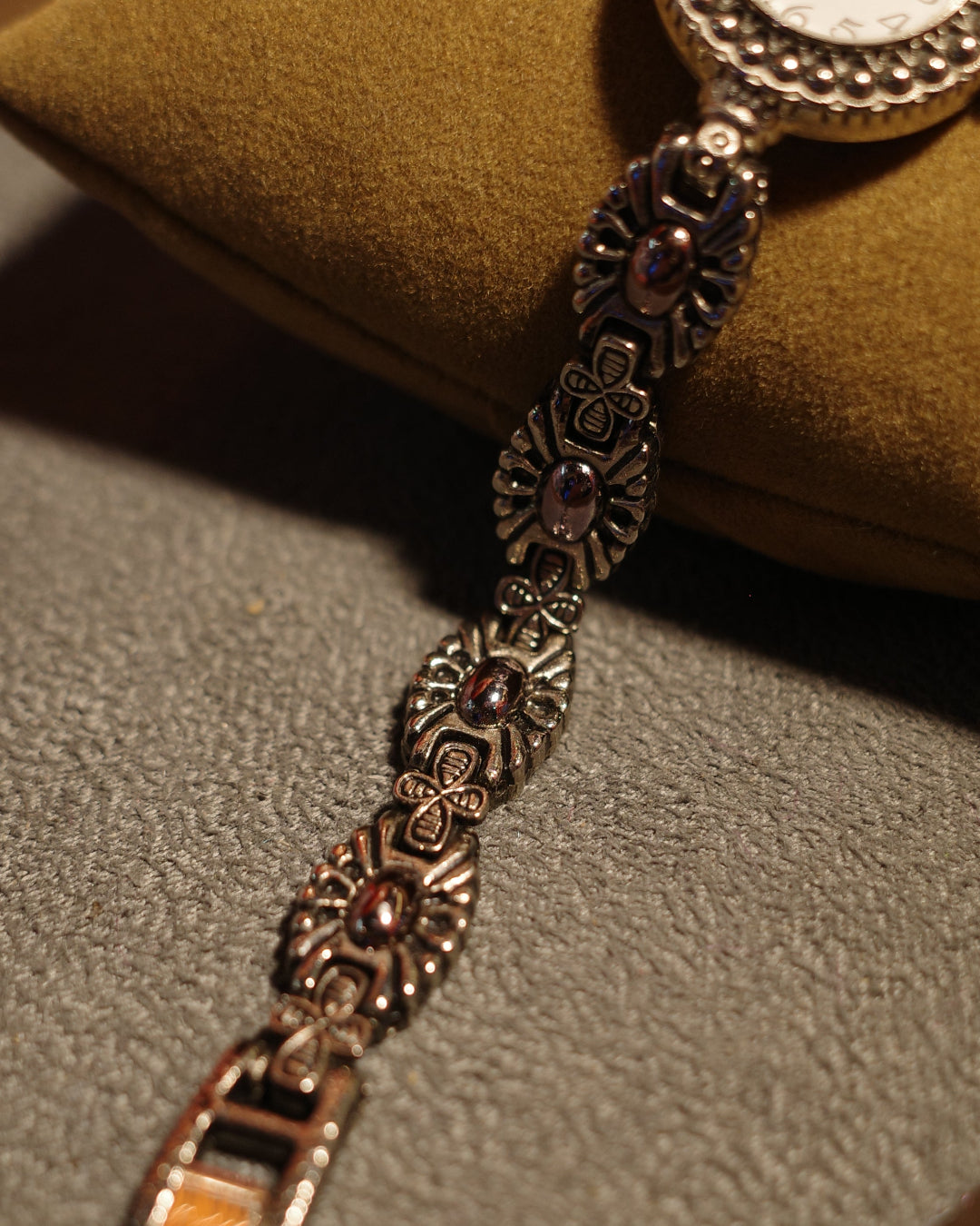 LA Express Bracelet Sliver tone Watch