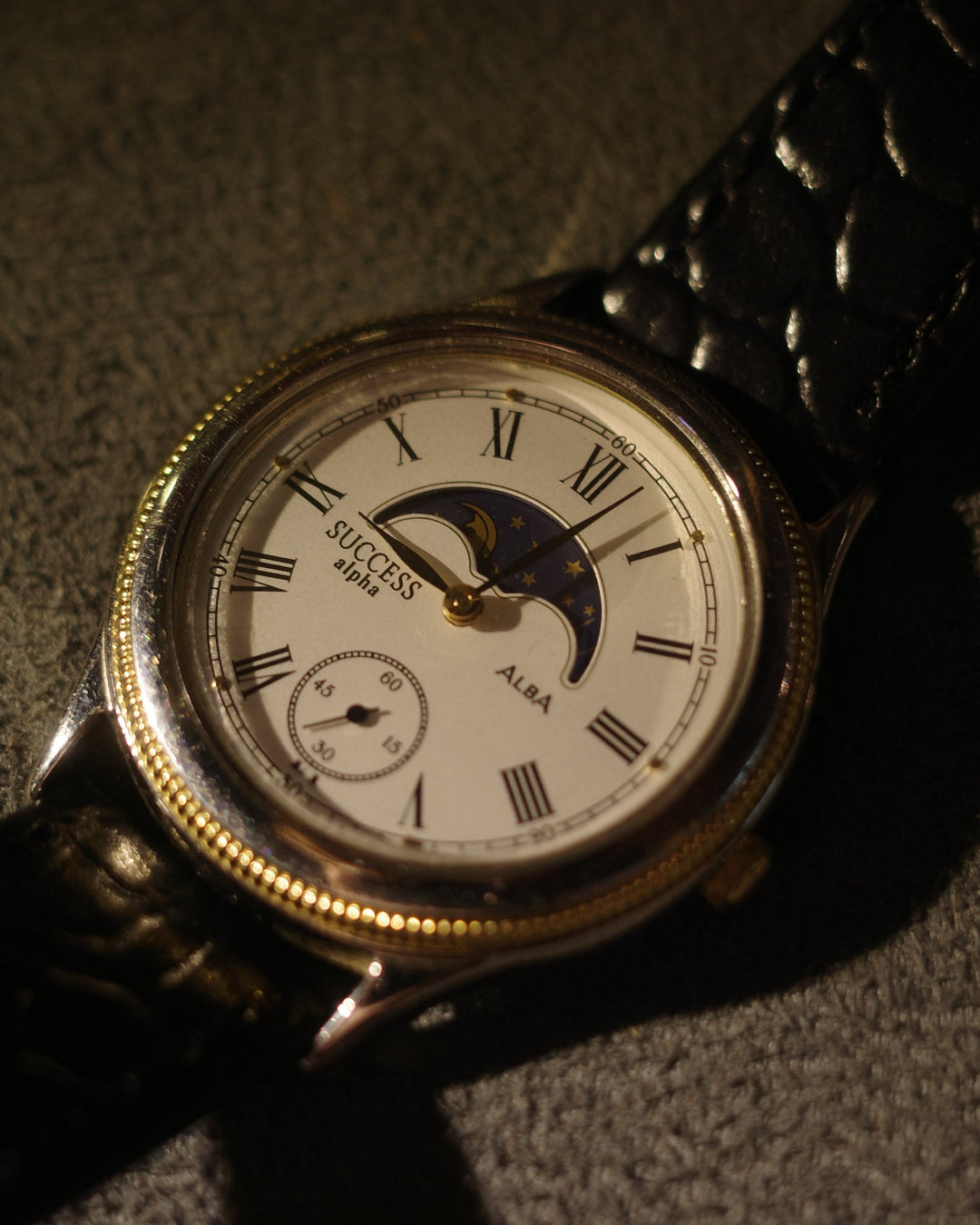 Success alba sun moon phase two tone gold crown quartz watch