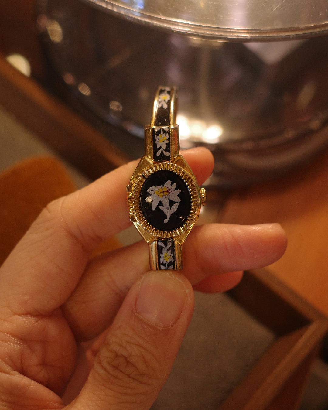 1970 nordex swiss made blue daisy bangle quartz watch