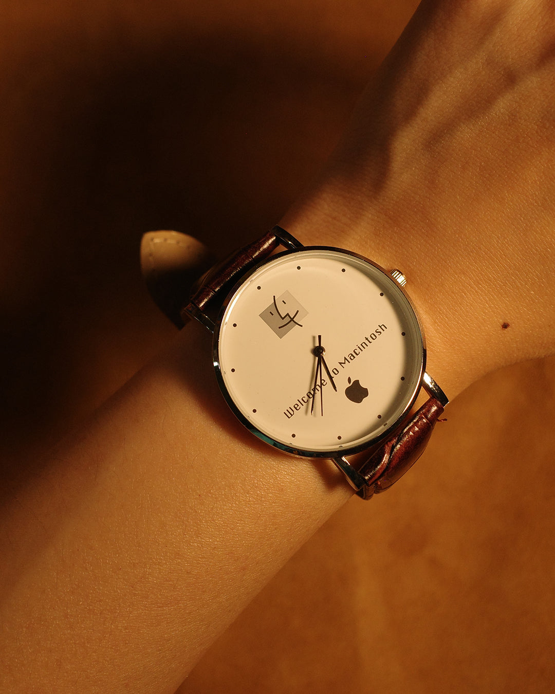 1990 apple macintosh quartz watch