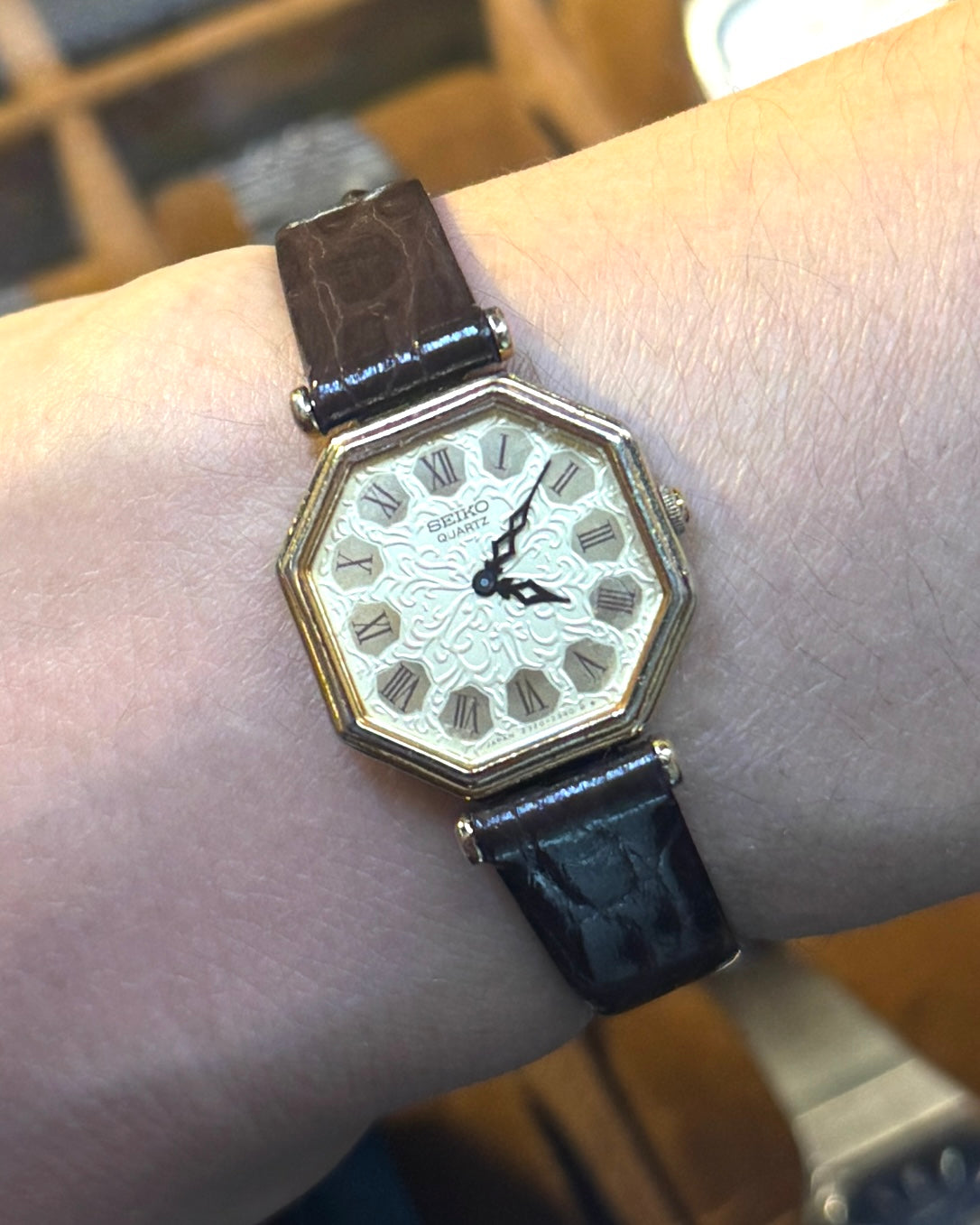 Seiko octagon flora pattern quartz watch