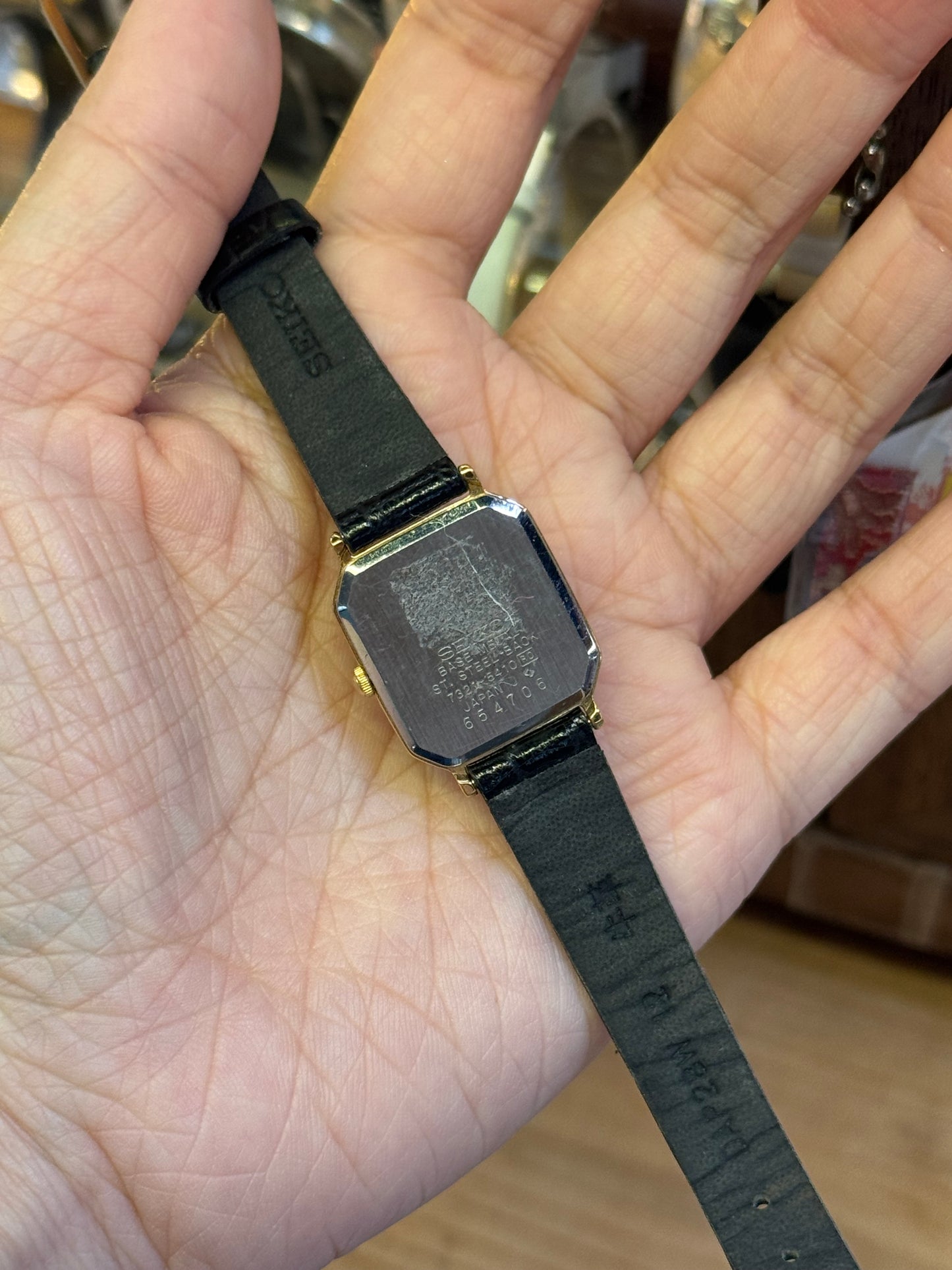 Seiko small gold tank with original Seiko strap