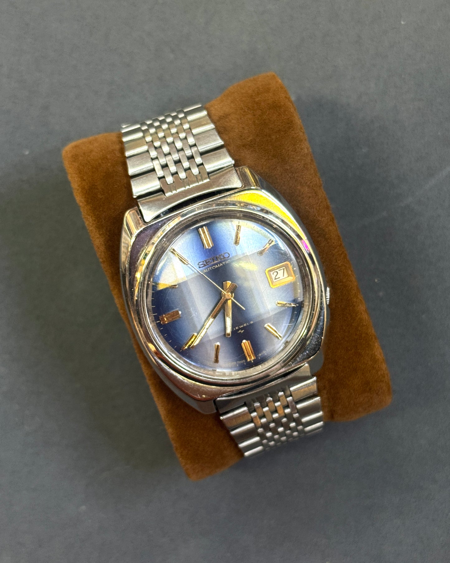 1976 Seiko blue dial cut glass design 23 Jew automatic watch
