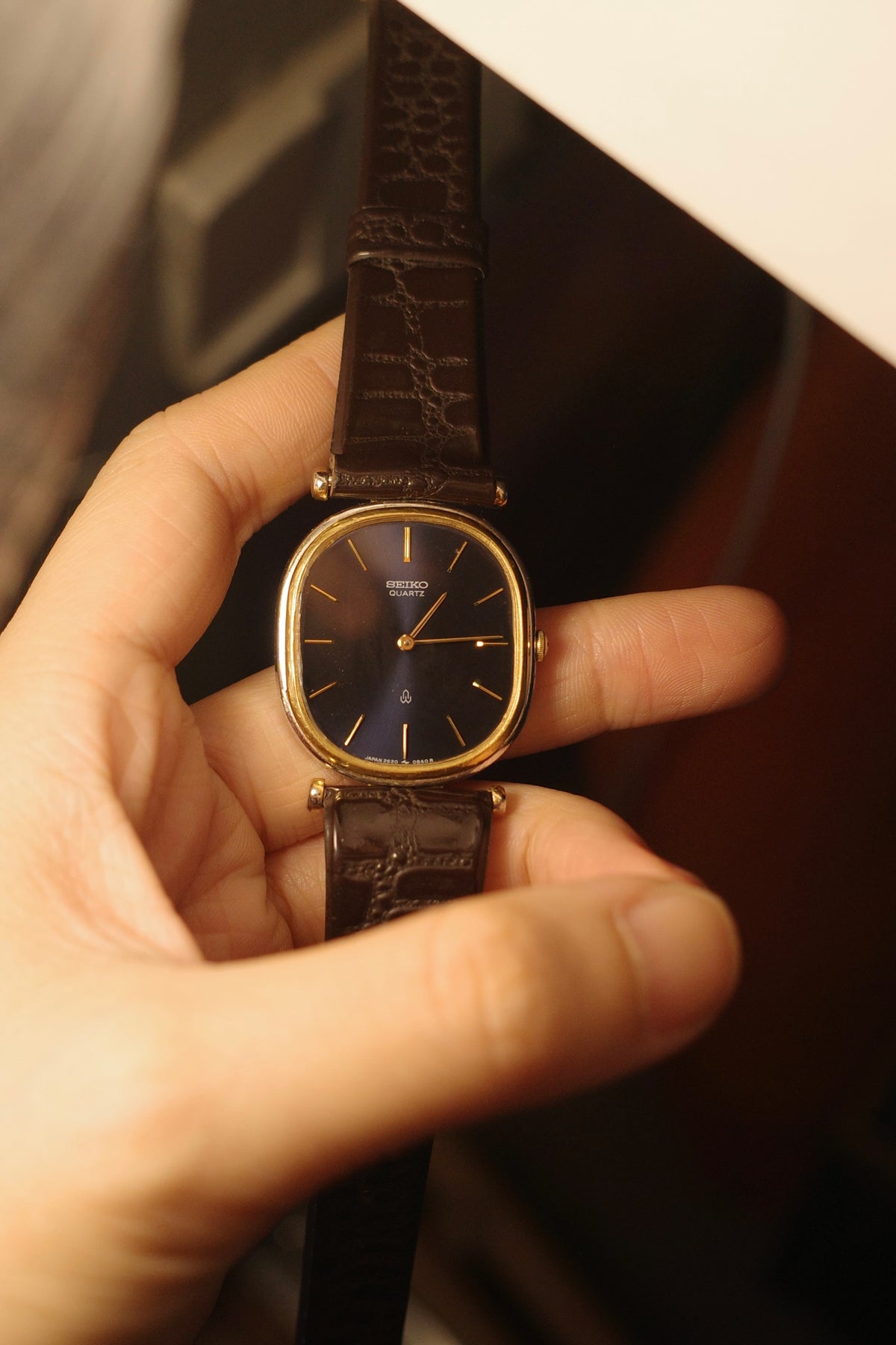 1989 Seiko PP ellipse like blue dial quartz watch 2620-5470