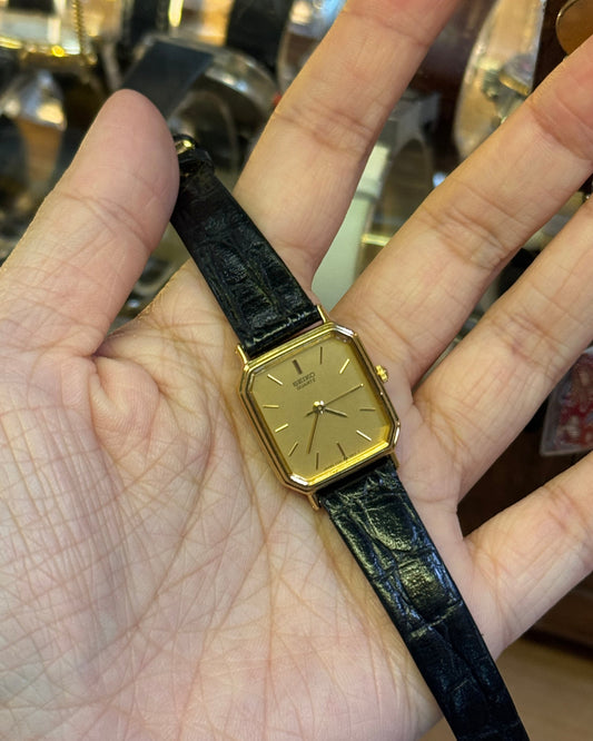 Seiko small gold tank with original Seiko strap