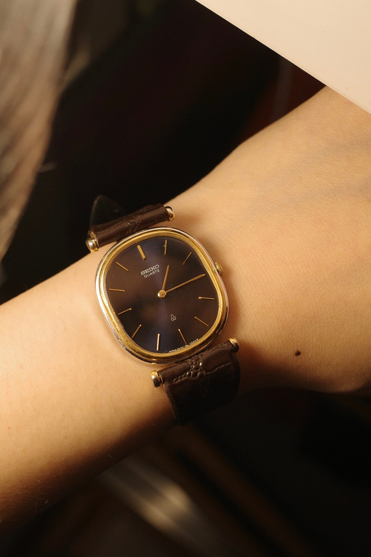 1989 Seiko PP ellipse like blue dial quartz watch 2620-5470