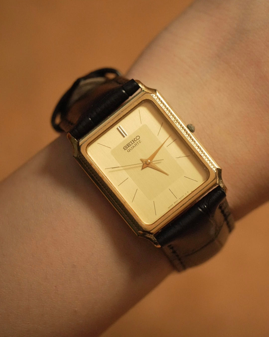 1986 Seiko Chariot gold tone tank 9521-5040