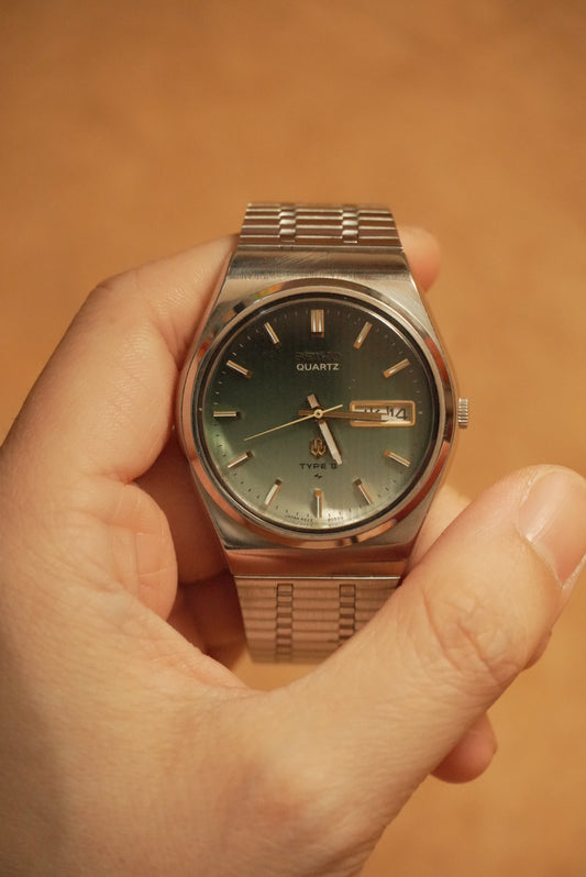 1976 Seiko Type ii green to white gradient liner quartz watch 4623-8030