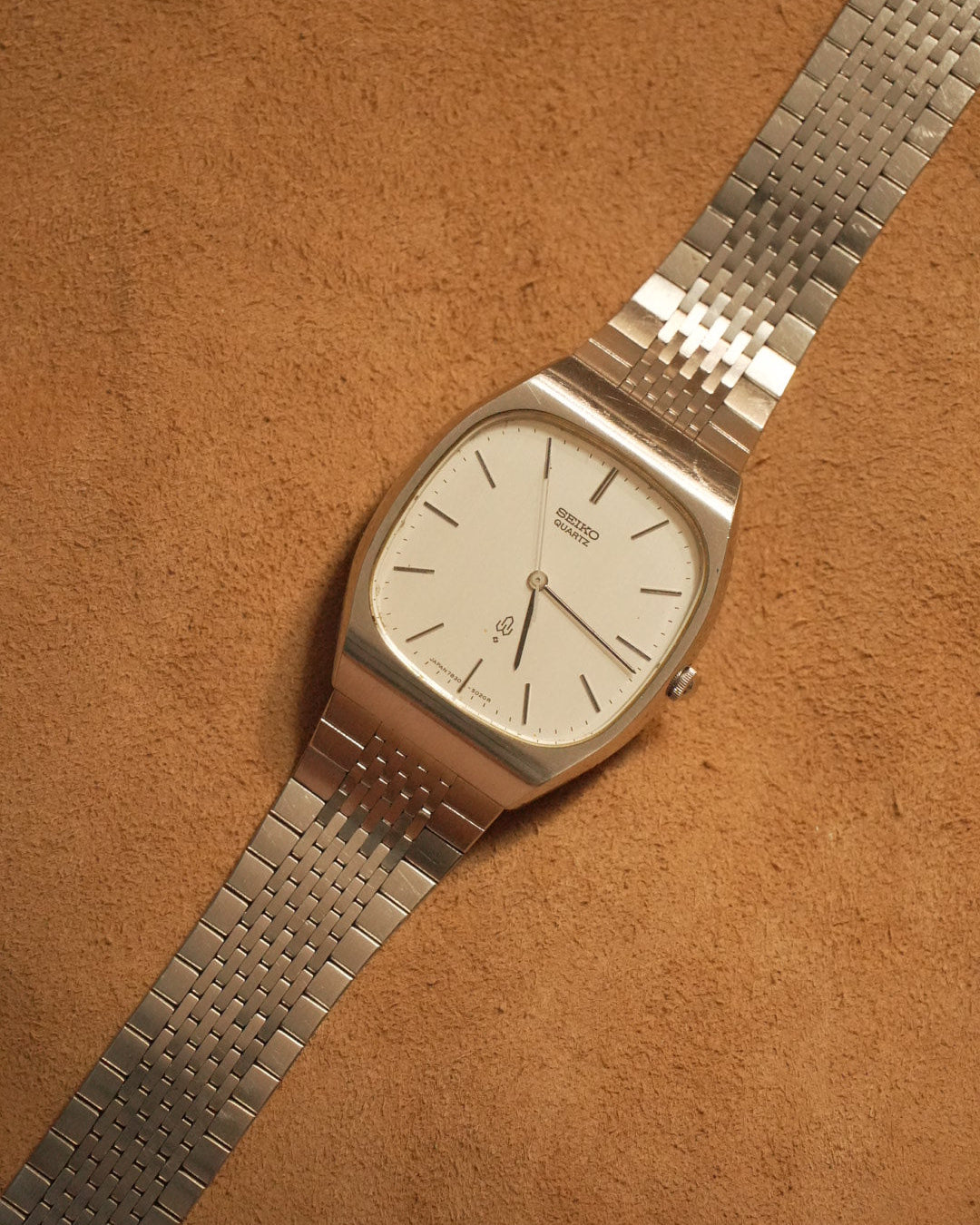 1978 Seiko white tv dial non date quartz watch 7830-5020