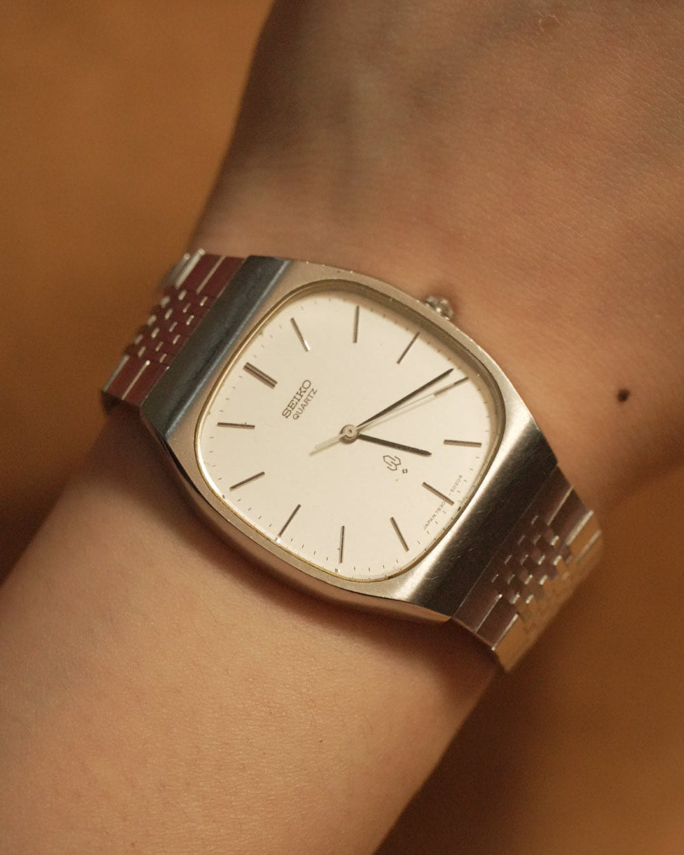 1978 Seiko white tv dial non date quartz watch 7830-5020