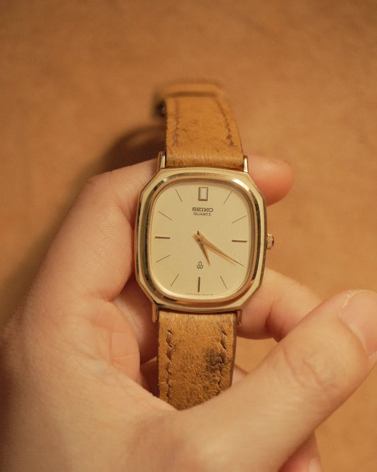 1981 Seiko Oval gold tone simple index quartz watch 6430-5120