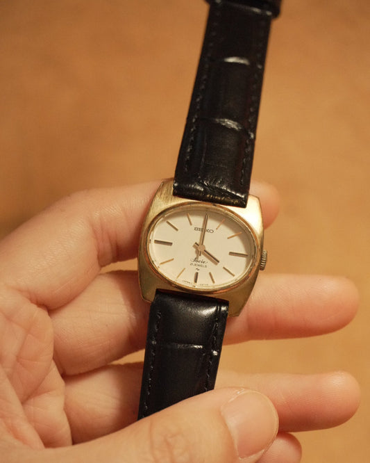 1974 Seiko Socie oval shape gold tone case winding watch 11-7950