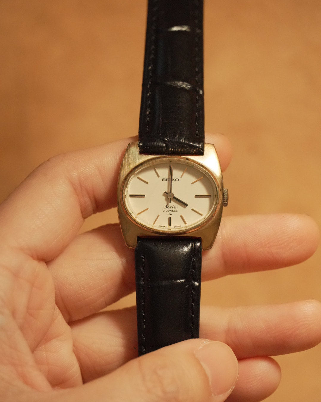 1974 Seiko Socie oval shape gold tone case winding watch 11-7950