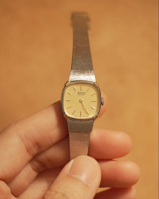 【 SGP + PDP 】1982 Seiko small tiny square silver bracelet quartz watch