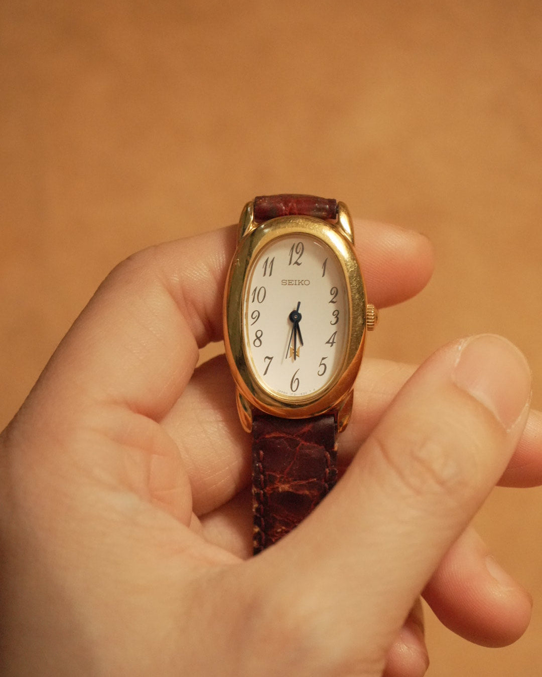 1985 Seiko cartier baignoire like oval gold tone quartz watch 1f21-5b70