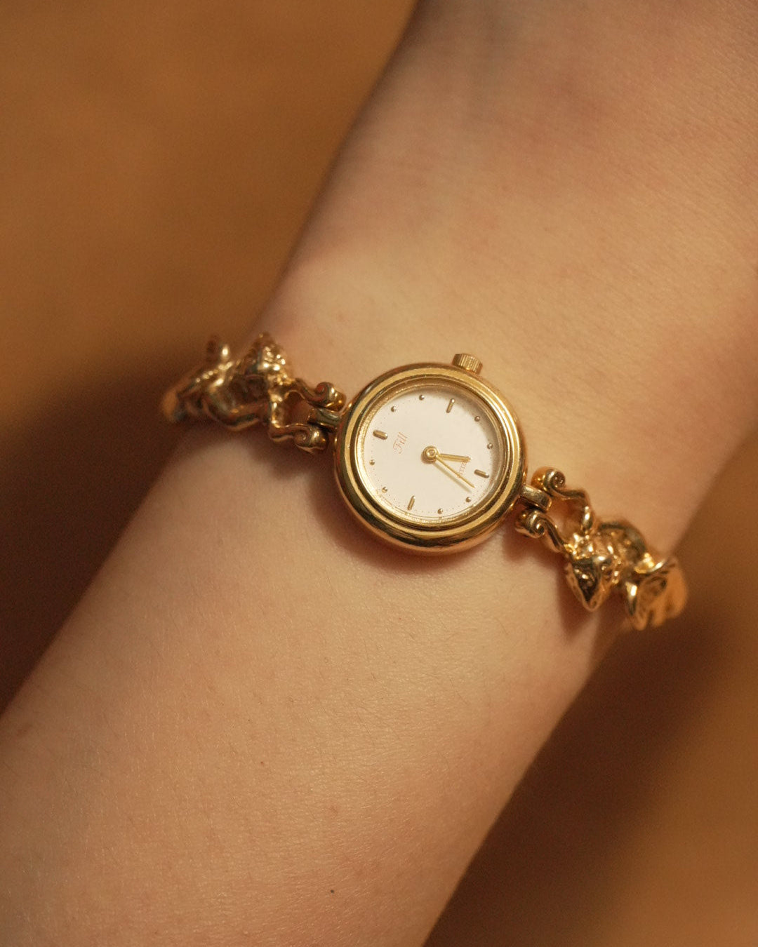 1984 Citizen angel bracelet white dial quartz watch