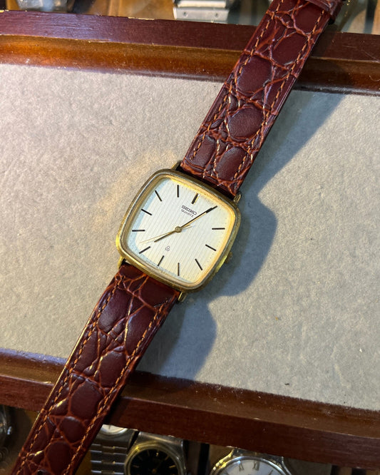 1983 Seiko Square Cream TV dial chariot quartz watch 5931-5480