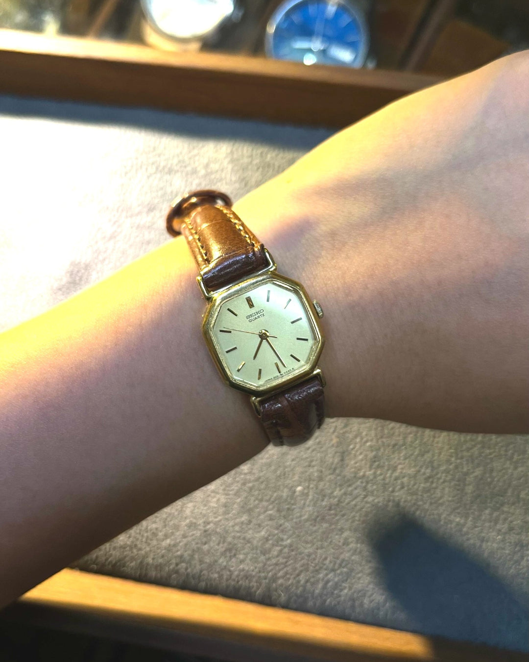 1984 Seiko octagon small face quartz watch 2c21-5170