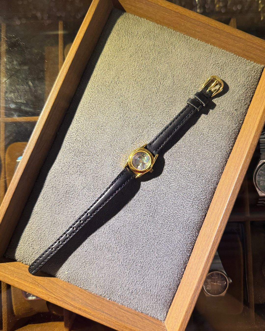Fossil Diamond cut Prism Glass abalone quartz watch