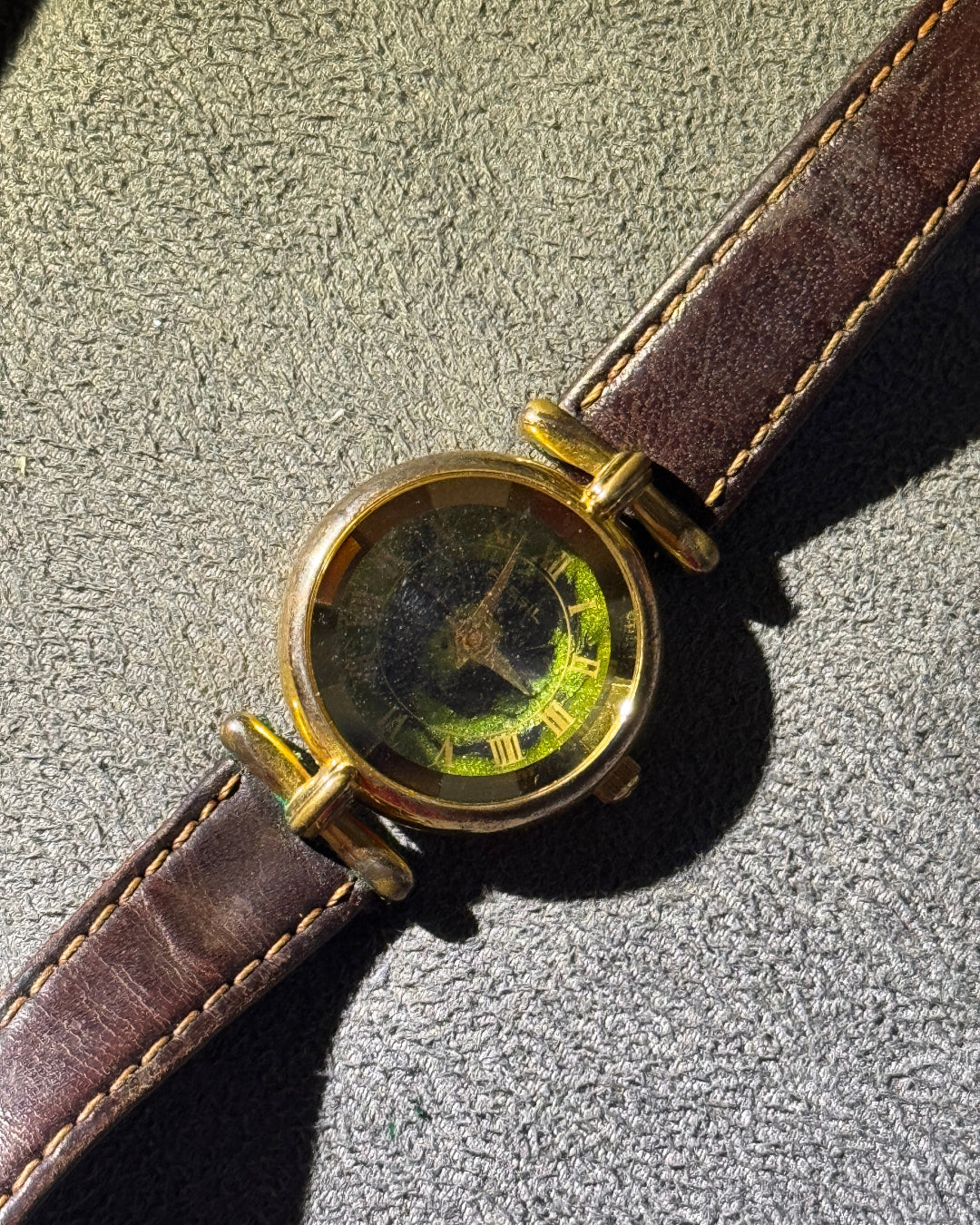 Fossil Diamond cut Prism Glass earth quartz watch
