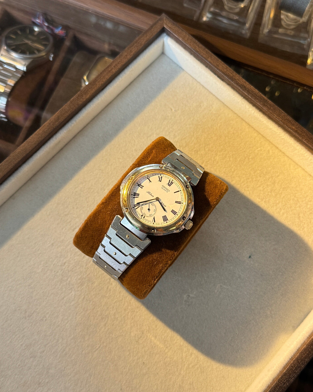 1982 Seiko silverwave two tone round dial quartz watch