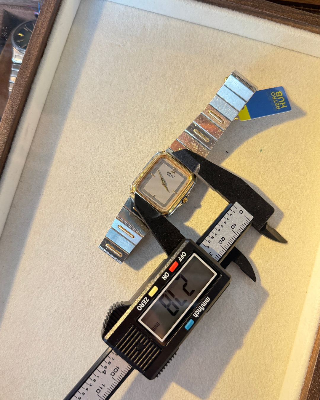 1983 Seiko two tone tank quartz watch 7320-5550