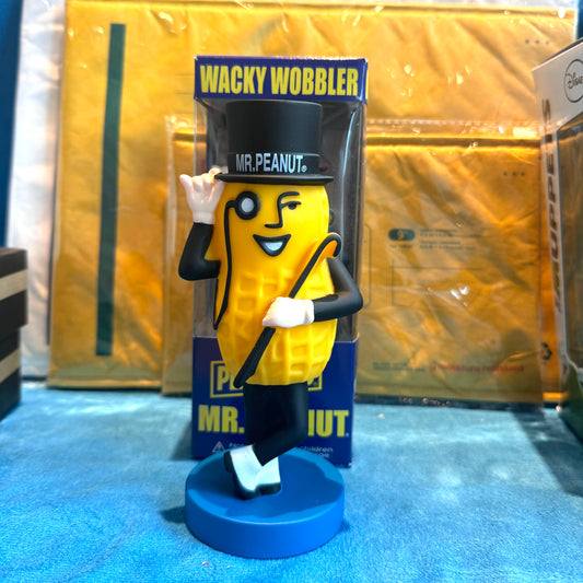 Mr Peanut fing fing 頭公仔