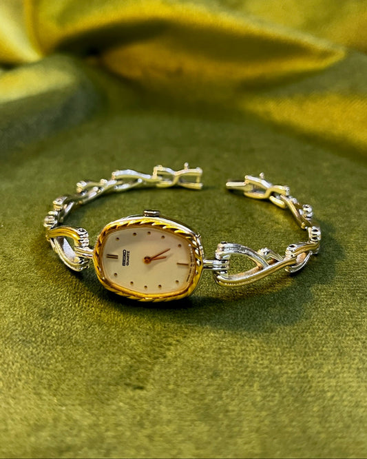 Vintage SEIKO 90s Bracelet two-tone 1320-5630 dainty ladies watch