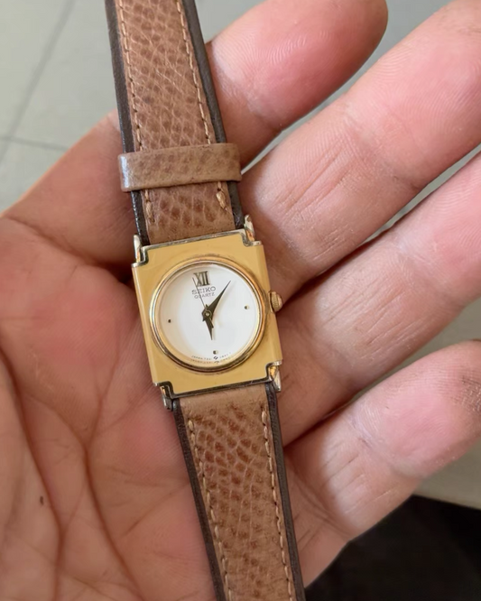 1986 Rare Seiko white Lacquer Frame 7321-0190 watch