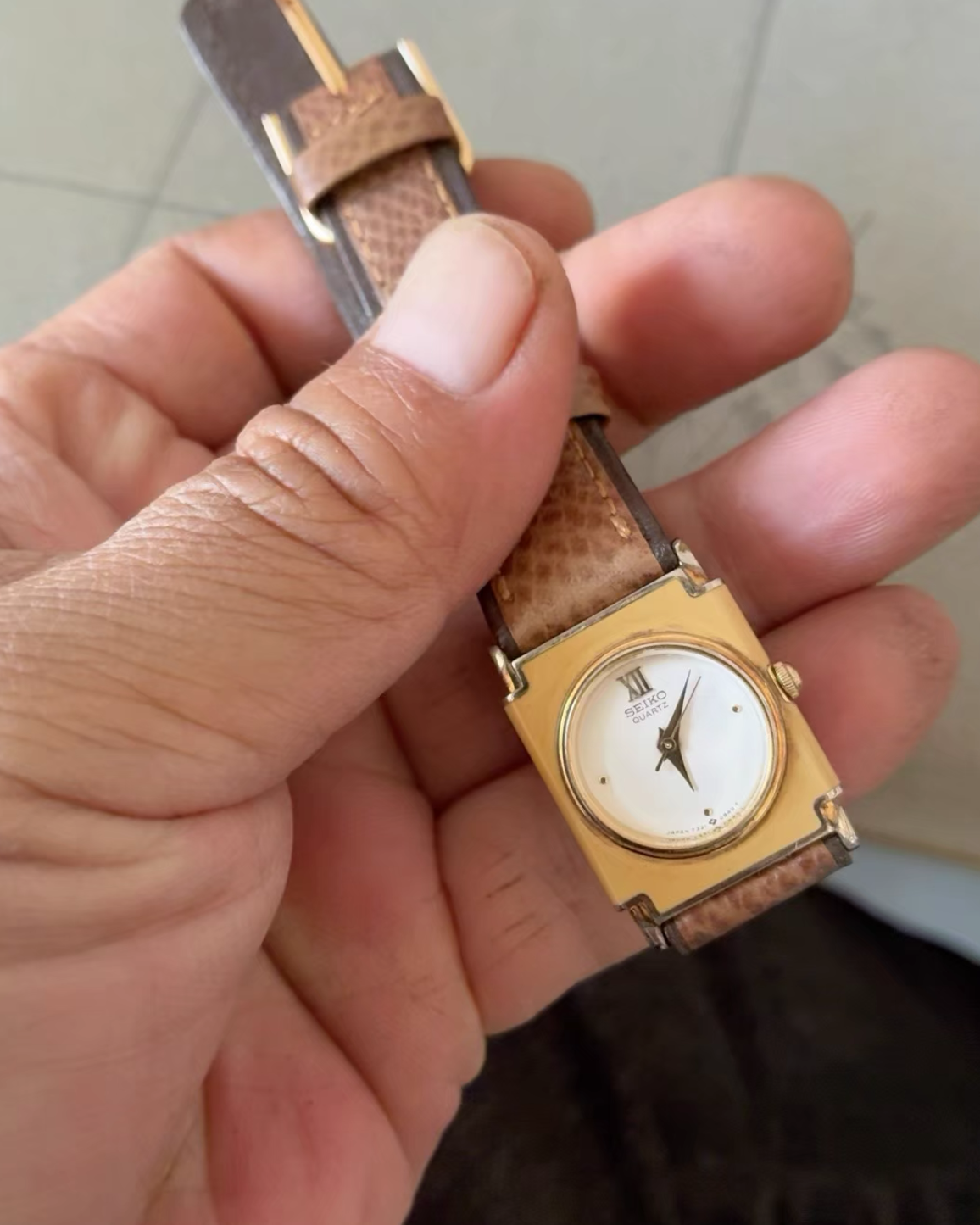 1986 Rare Seiko white Lacquer Frame 7321-0190 watch