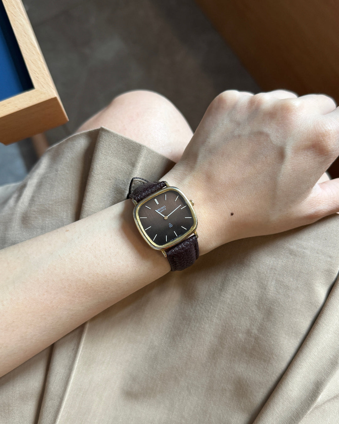 【SGP】1986 Seiko Brown Chariot Tank Quartz Watch