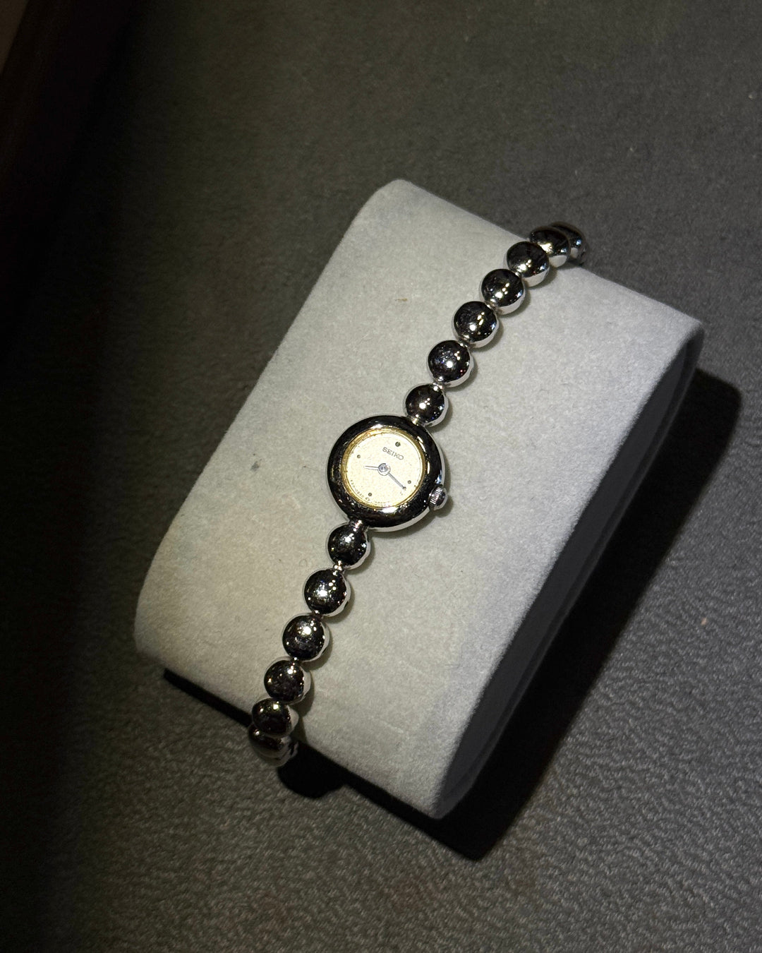 1985 Seiko Silver bean bracelet quartz watch 1e20-0077