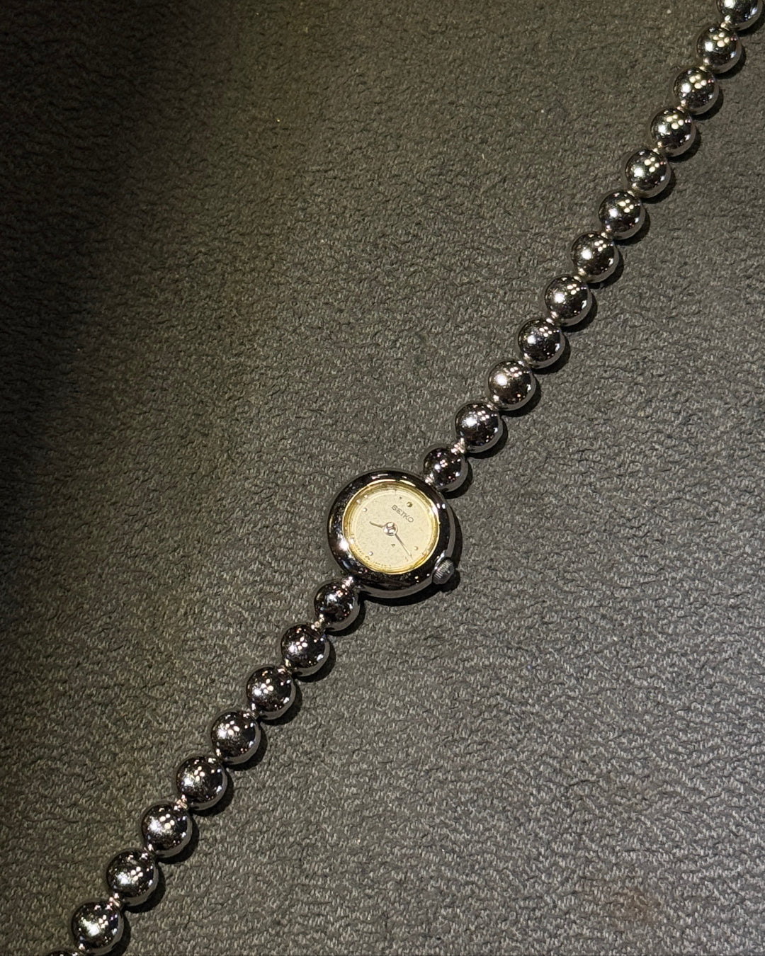 1985 Seiko Silver bean bracelet quartz watch 1e20-0077