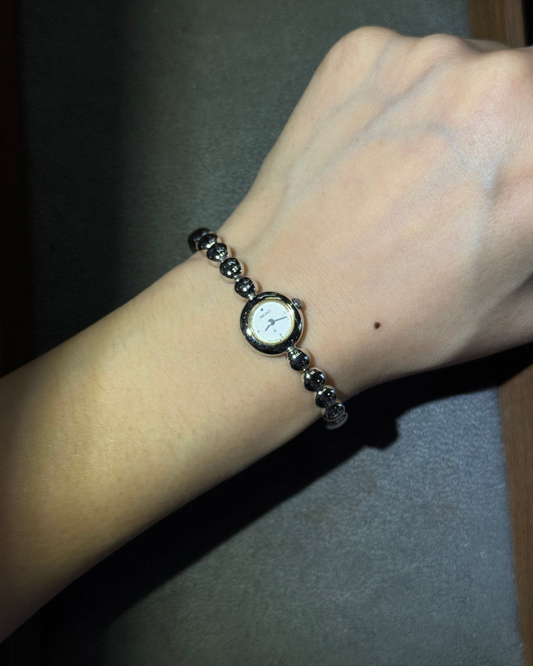 1985 Seiko Silver bean bracelet quartz watch 1e20-0077