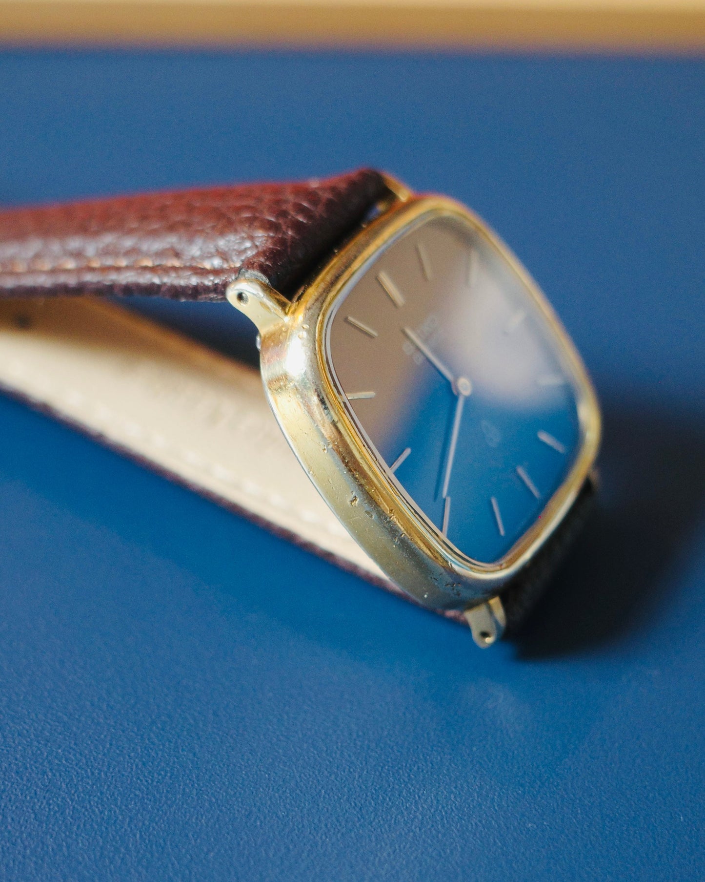 【SGP】1986 Seiko Brown Chariot Tank Quartz Watch