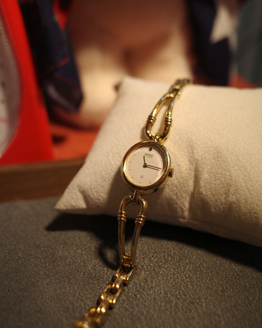 1980's Seiko Oval shape watch