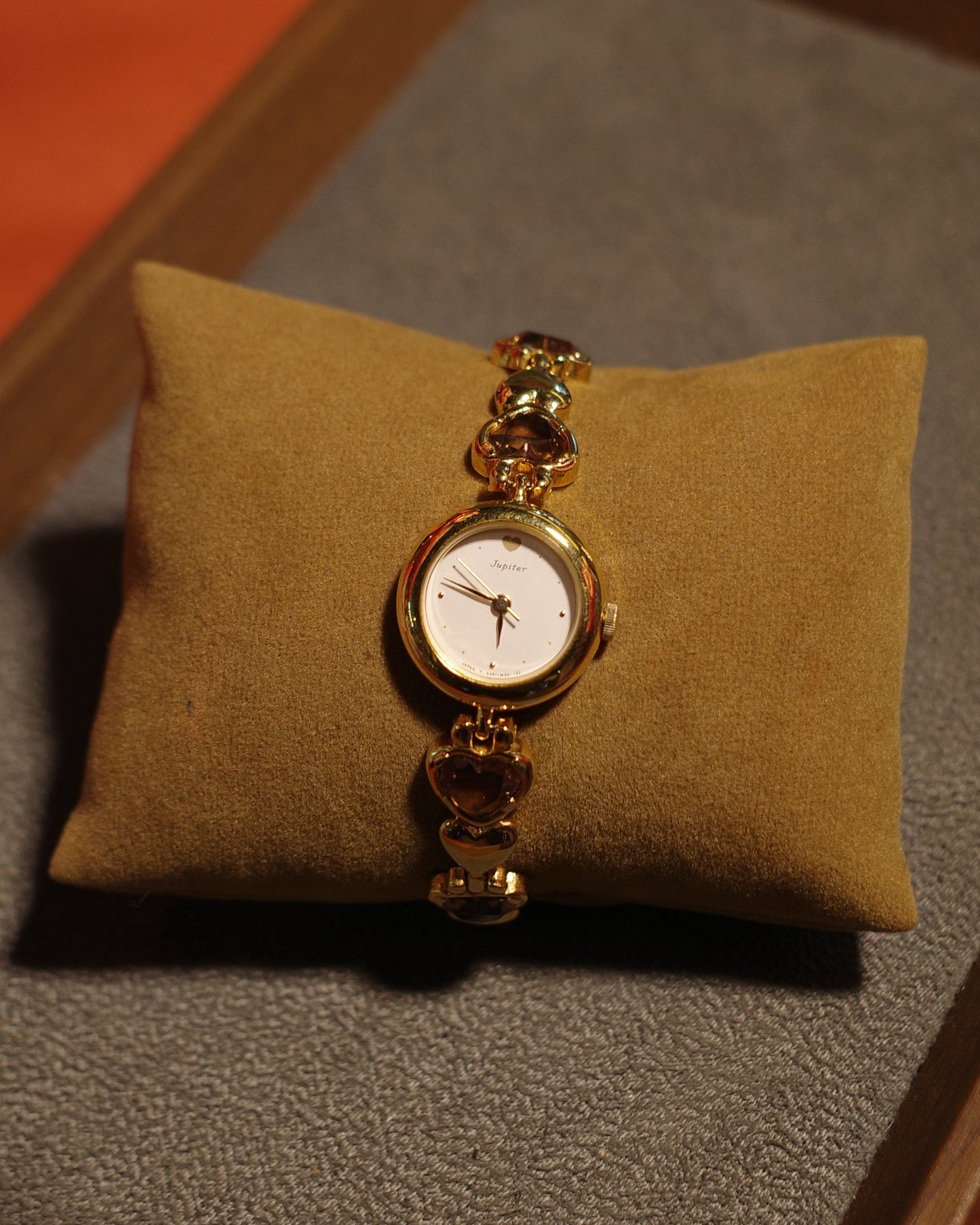 Jupiter watch  石英心型水鑽手鏈錶