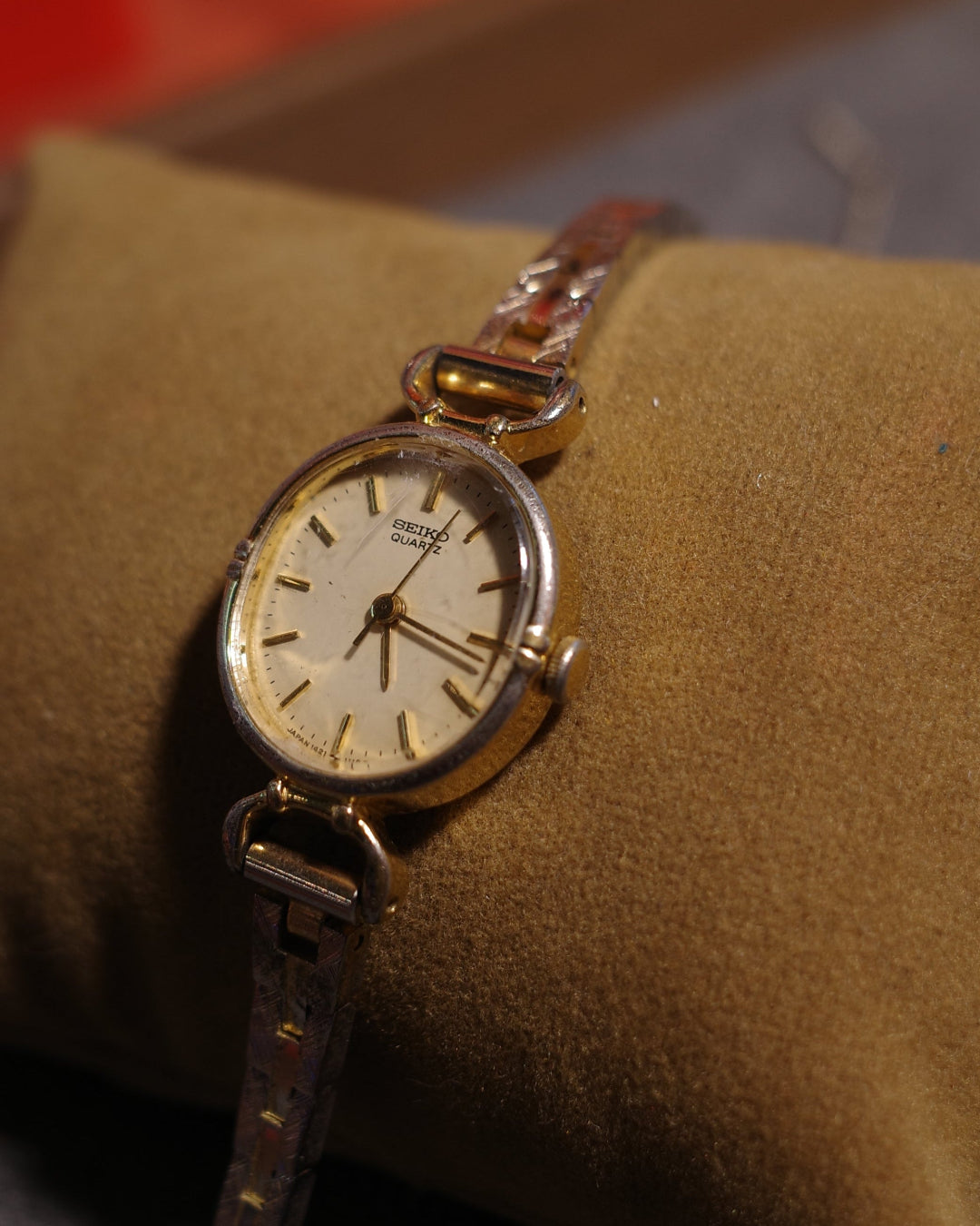 Seiko W20-18 Gold Tone Bracelets Quartz Watch