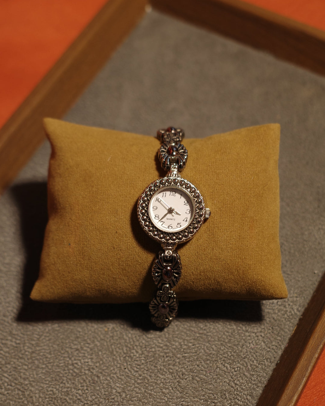 LA Express Bracelet Sliver tone Watch