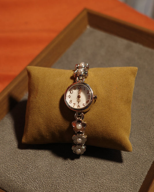 Ara Flower Chain Sliver Tone Watch