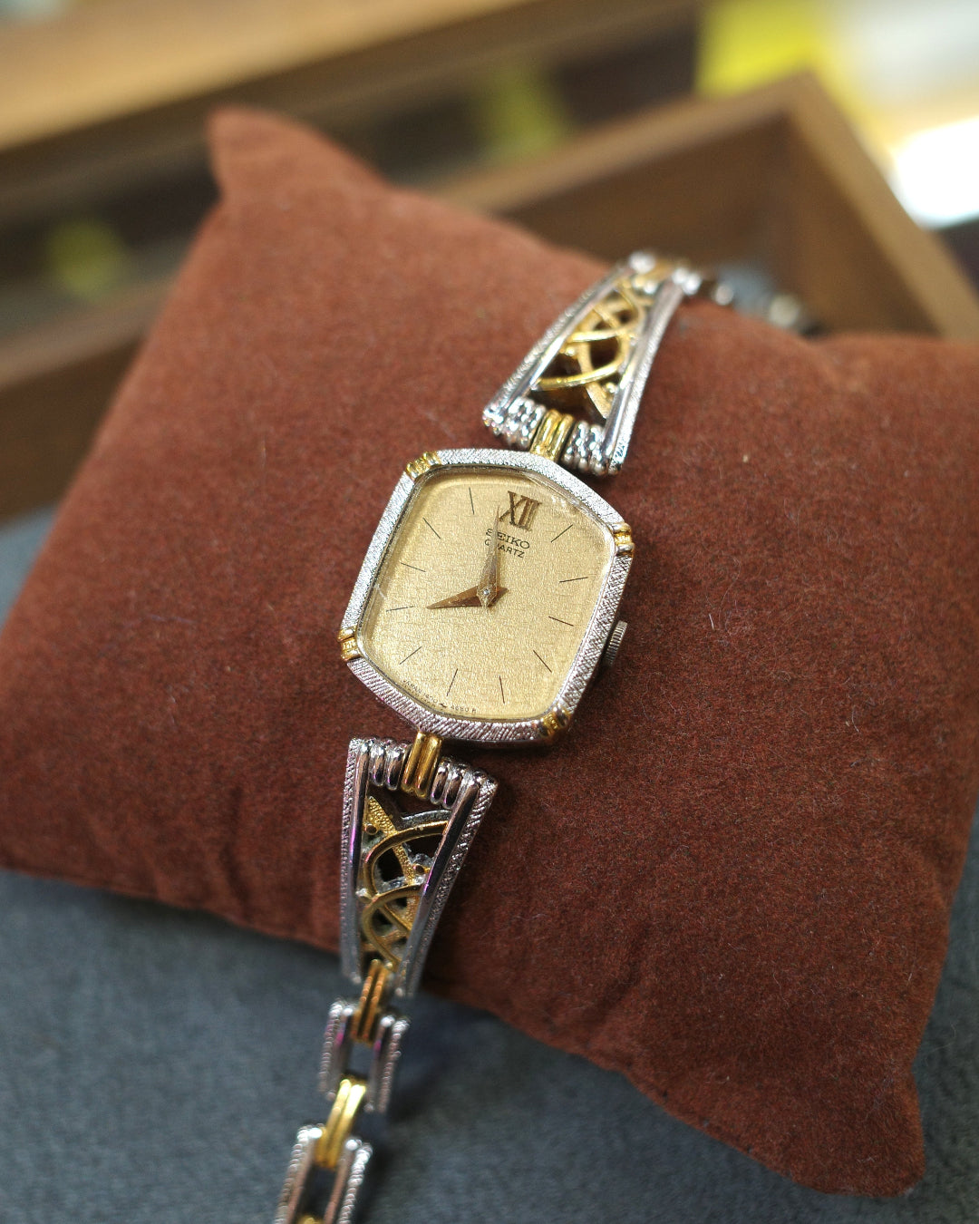 Vintage Seiko Two-tone hexagon Dial Quartz Watch, Hollow Design